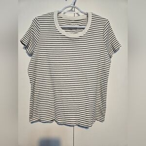 Maurices Black and White Striped‎ Women's Tee- Size 2X